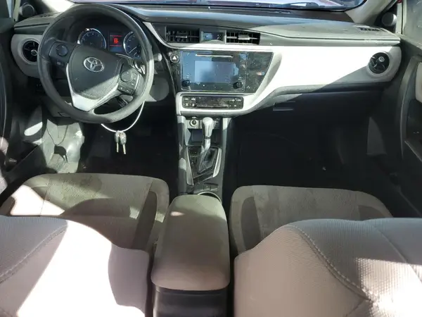 2T1BURHE7JC083824 2018 TOYOTA COROLLA - Image 8