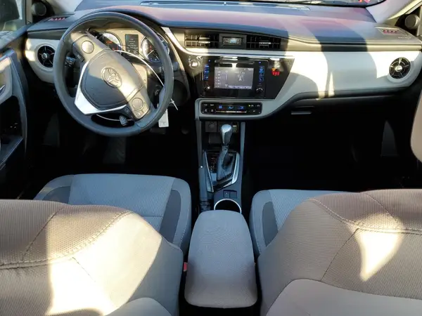 2T1BURHE7JC084570 2018 TOYOTA COROLLA - Image 8