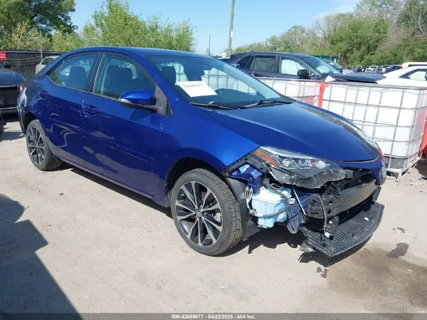 2T1BURHE7JC086920 2018 TOYOTA COROLLA - Image 1