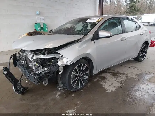 2T1BURHE7JC087551 2018 TOYOTA COROLLA - Image 2
