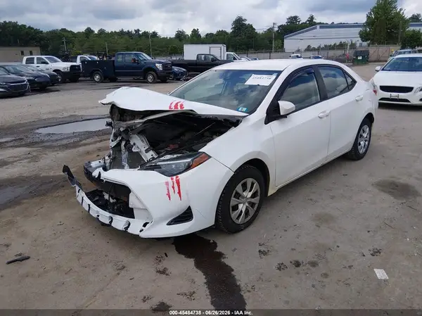 2T1BURHE7JC093284 2018 TOYOTA COROLLA - Image 2