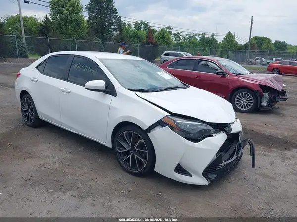 2T1BURHE7JC093317 2018 TOYOTA COROLLA - Image 1