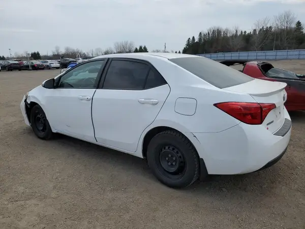 2T1BURHE7JC093673 2018 TOYOTA COROLLA - Image 2