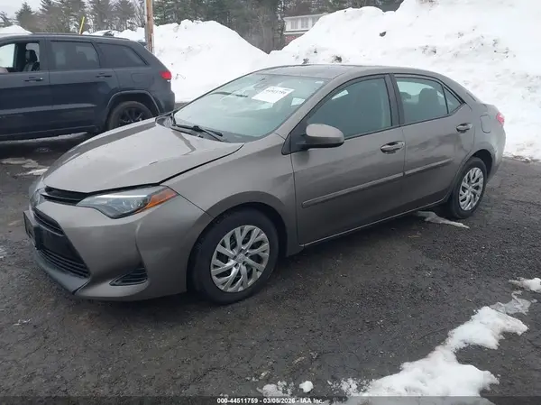 2T1BURHE7JC096699 2018 TOYOTA COROLLA - Image 2