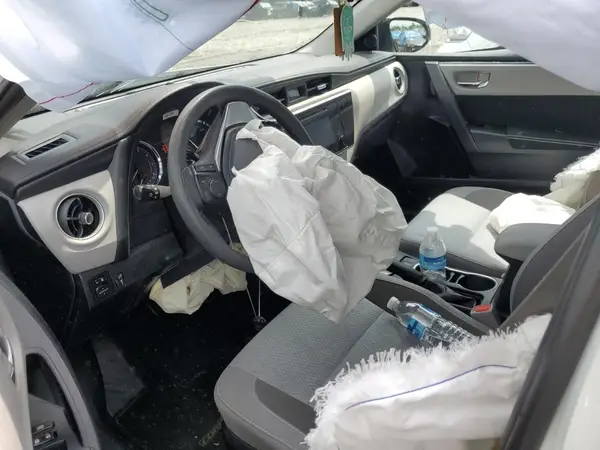 2T1BURHE7JC097593 2018 TOYOTA COROLLA - Image 8