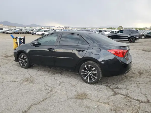 2T1BURHE7JC100377 2018 TOYOTA COROLLA - Image 2