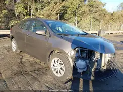 2T1BURHE7JC101092 2018 TOYOTA COROLLA