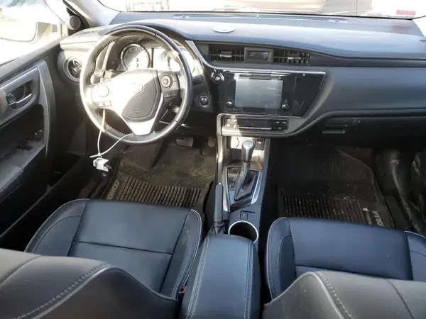 2T1BURHE7JC102470 2018 TOYOTA COROLLA - Image 8