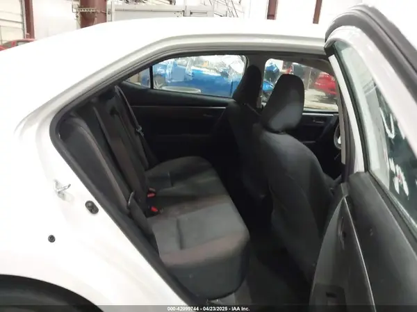 2T1BURHE7JC109709 2018 TOYOTA COROLLA - Image 8