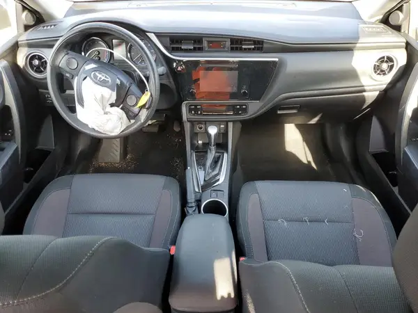 2T1BURHE7JC110018 2018 TOYOTA COROLLA - Image 8