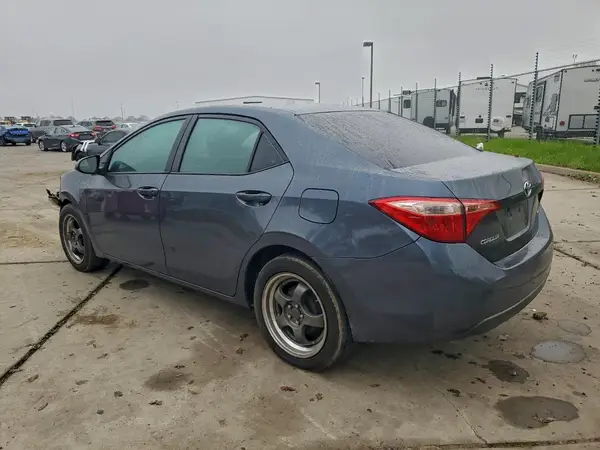 2T1BURHE7JC110651 2018 TOYOTA COROLLA - Image 2