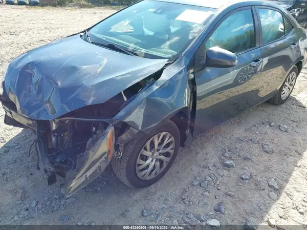2T1BURHE7JC114439 2018 TOYOTA COROLLA - Image 2