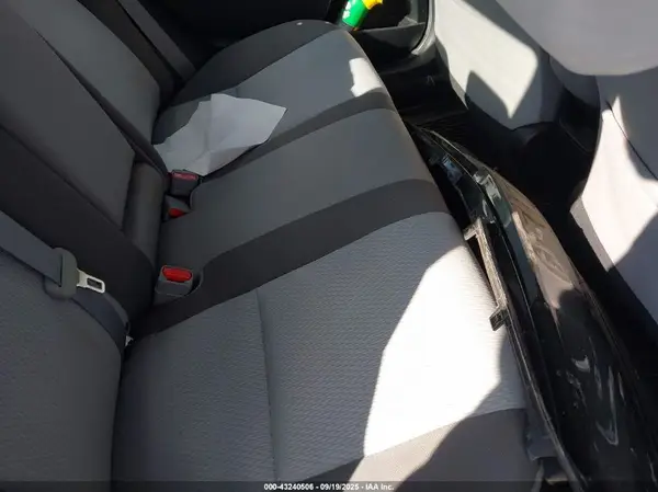 2T1BURHE7JC114439 2018 TOYOTA COROLLA - Image 8