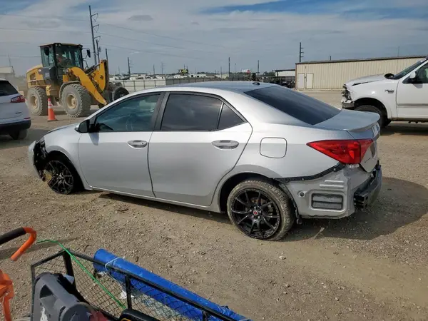 2T1BURHE7JC116935 2018 TOYOTA COROLLA - Image 2