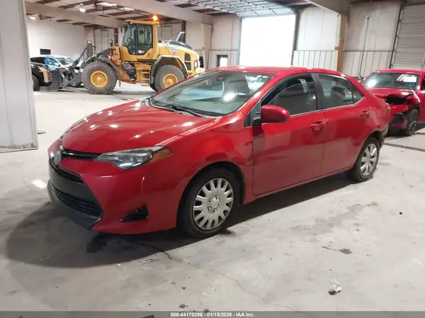 2T1BURHE7JC118782 2018 TOYOTA COROLLA - Image 2