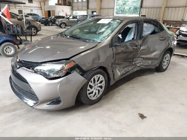 2T1BURHE7JC119155 2018 TOYOTA COROLLA - Image 2
