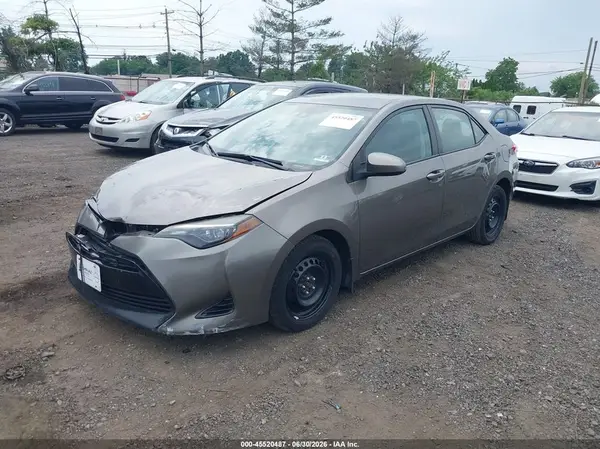2T1BURHE7JC965494 2018 TOYOTA COROLLA - Image 2