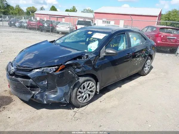 2T1BURHE7JC970310 2018 TOYOTA COROLLA - Image 2