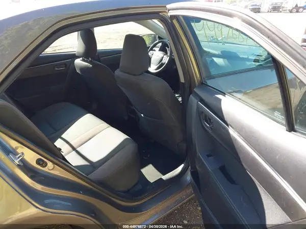 2T1BURHE7JC973627 2018 TOYOTA COROLLA - Image 8