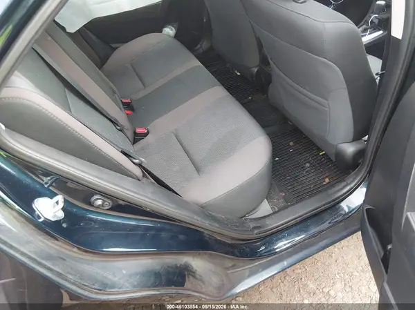 2T1BURHE7JC975555 2018 TOYOTA COROLLA - Image 8