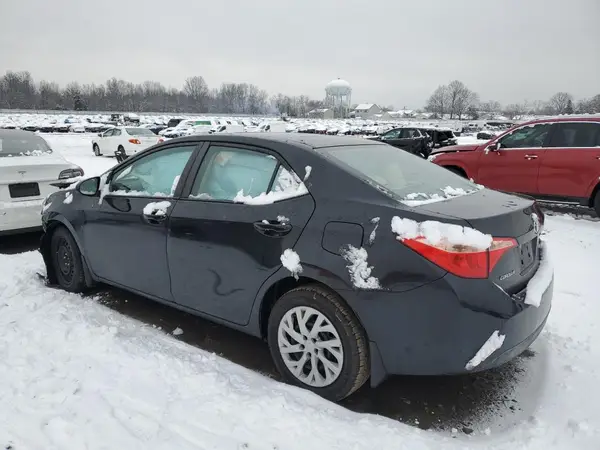 2T1BURHE7JC975846 2018 TOYOTA COROLLA - Image 2
