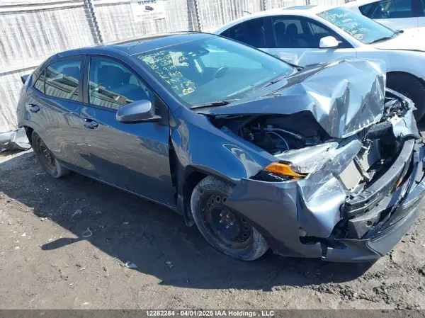 2T1BURHE7JC979945 2018 TOYOTA COROLLA - Image 1