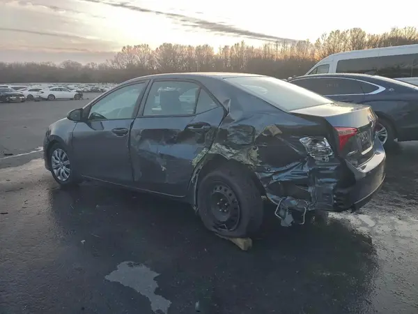 2T1BURHE7JC981971 2018 TOYOTA COROLLA - Image 2
