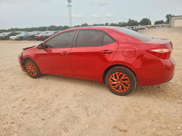 2T1BURHE7JC982196 2018 TOYOTA COROLLA - Image 2