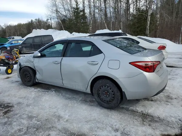 2T1BURHE7JC988130 2018 TOYOTA COROLLA - Image 2