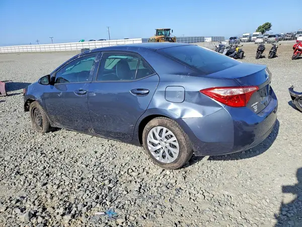 2T1BURHE7JC989830 2018 TOYOTA COROLLA - Image 2