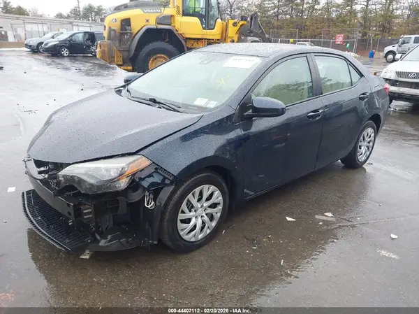 2T1BURHE7JC991593 2018 TOYOTA COROLLA - Image 2