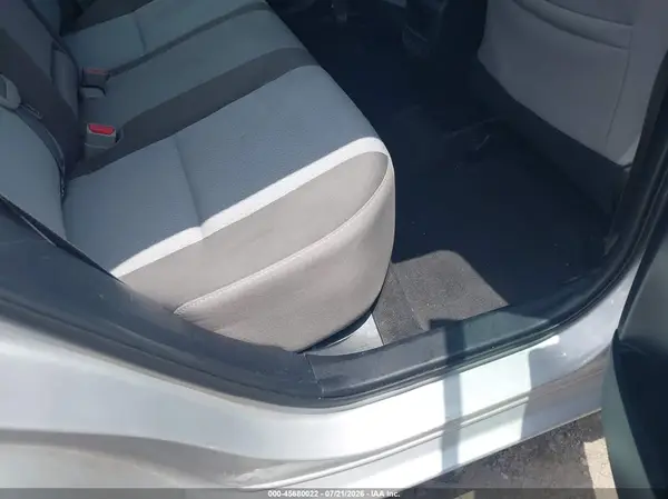 2T1BURHE7JC996163 2018 TOYOTA COROLLA - Image 8