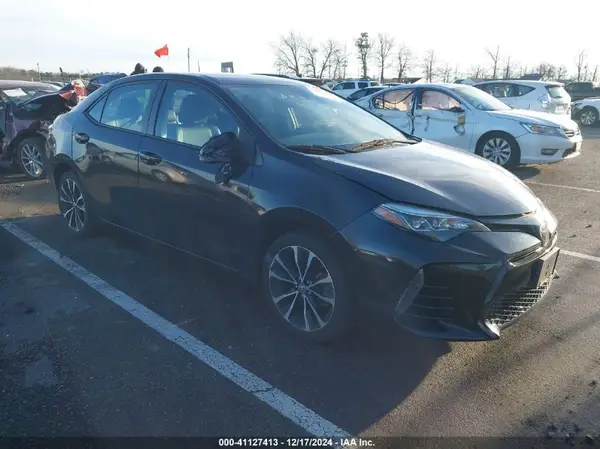 2T1BURHE7JC996986 2018 TOYOTA COROLLA - Image 1