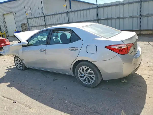 2T1BURHE7JC997524 2018 TOYOTA COROLLA - Image 2
