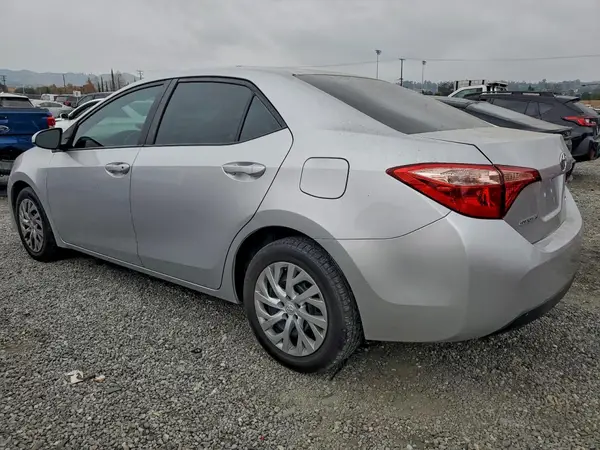 2T1BURHE7KC136491 2019 TOYOTA COROLLA - Image 2
