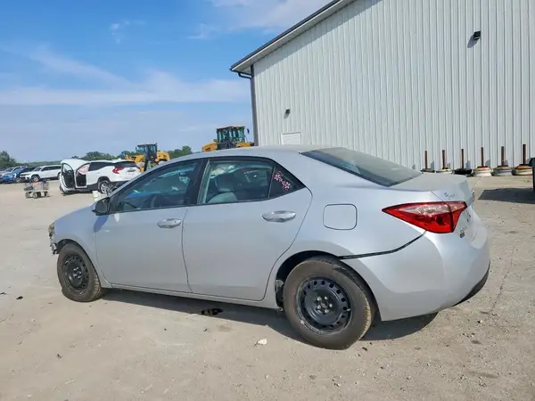 2T1BURHE7KC137057 2019 TOYOTA COROLLA - Image 2
