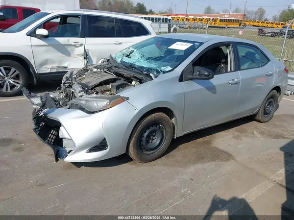2T1BURHE7KC139102 2019 TOYOTA COROLLA - Image 2