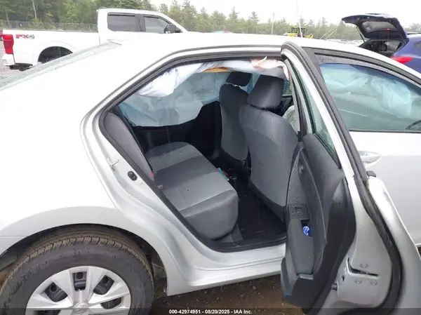 2T1BURHE7KC140699 2019 TOYOTA COROLLA - Image 8