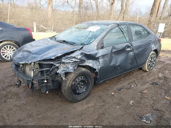 2T1BURHE7KC143506 2019 TOYOTA COROLLA - Image 2