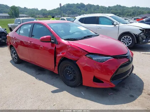 2T1BURHE7KC143909 2019 TOYOTA COROLLA - Image 1