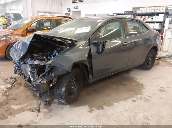 2T1BURHE7KC147880 2019 TOYOTA COROLLA - Image 2
