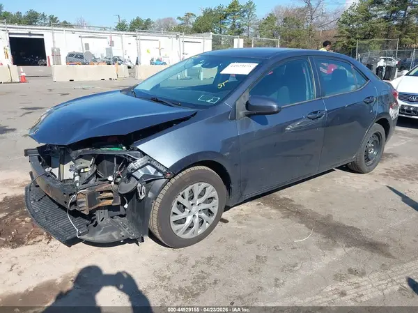2T1BURHE7KC150133 2019 TOYOTA COROLLA - Image 2