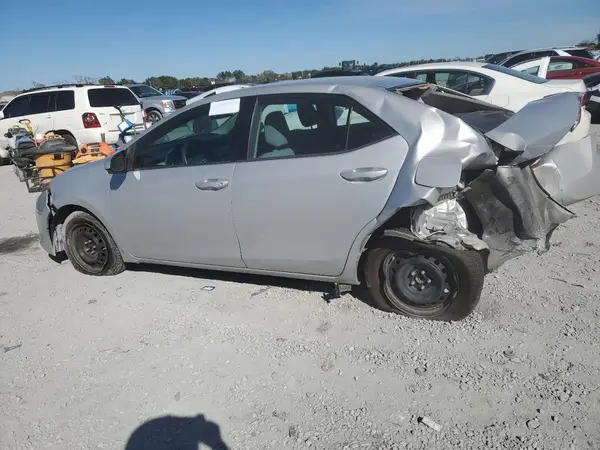 2T1BURHE7KC170835 2019 TOYOTA COROLLA - Image 2