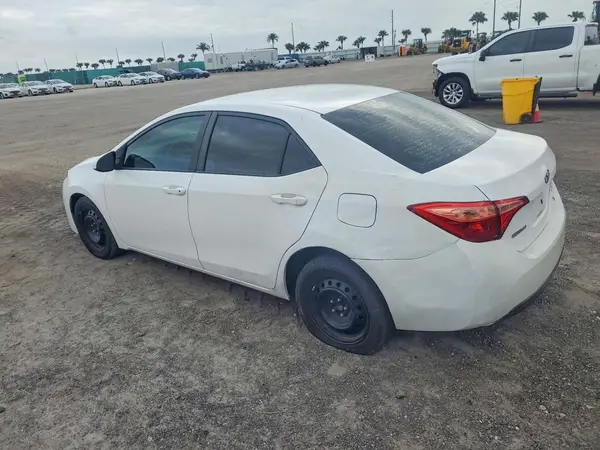 2T1BURHE7KC176960 2019 TOYOTA COROLLA - Image 2