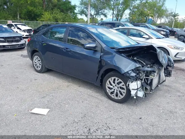 2T1BURHE7KC185853 2019 TOYOTA COROLLA - Image 1