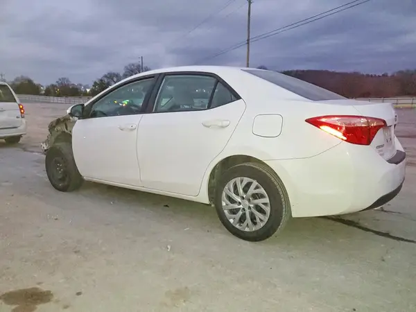 2T1BURHE7KC186002 2019 TOYOTA COROLLA - Image 2