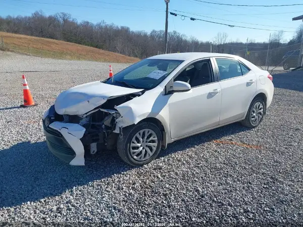 2T1BURHE7KC190809 2019 TOYOTA COROLLA - Image 2