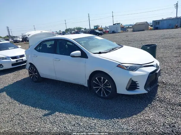 2T1BURHE7KC192303 2019 TOYOTA COROLLA - Image 1