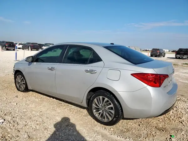 2T1BURHE7KC207012 2019 TOYOTA COROLLA - Image 2