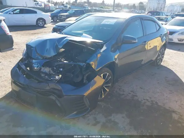 2T1BURHE7KC208404 2019 TOYOTA COROLLA - Image 2